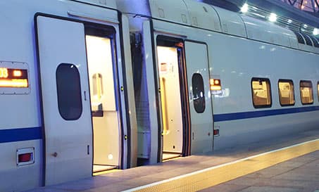 Zuverlässige Türsteuerung mit Sicherheits-Relais